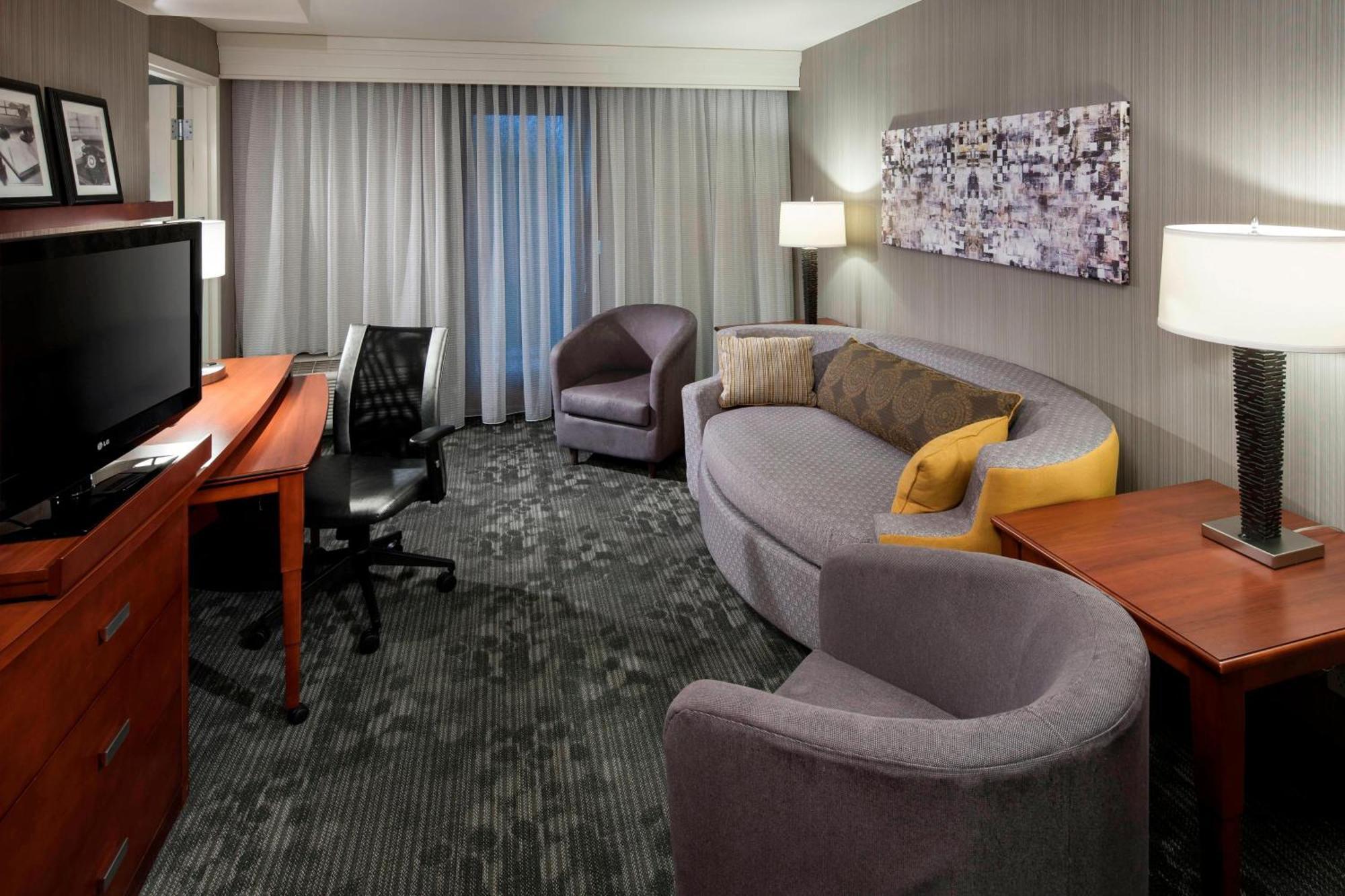 Отель Courtyard By Marriott Seattle Керкленд Экстерьер фото