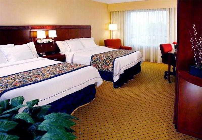 Отель Courtyard By Marriott Seattle Керкленд Номер фото